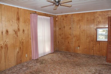 2302 Hickory Ln, Cedar Falls, IA 50613 - photo 7