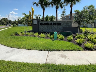 10355 Honeysuckle Vine Cir, Riverview, FL 33578 - photo 2