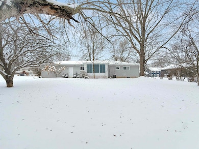 1105 Onstad Dr, Marshfield, WI 54449 - photo 5