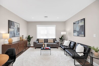 425 Lagrange St unit 202, West Roxbury, MA 02132 - photo 3