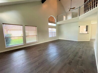 11123 Gatesden Dr, Tomball, TX 77377 - photo 3