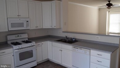 25389 Shipley Terrace unit 21E, Chantilly, VA 20152 - photo 5