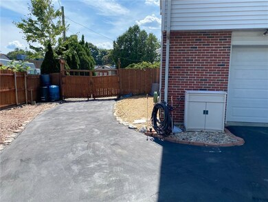 24 Pavilion Ave, Cranston, RI 02920 - photo 4