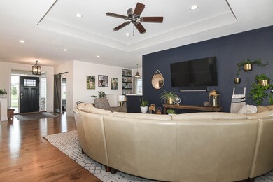 1013 Clare Ct NW unit Northwest, Cascade, IA 52033 - photo 7