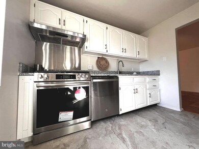 Kenwood Place unit 410, Bethesda, MD 20816 - photo 3