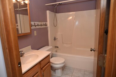 118 Lynn Dee Ct, New Carlisle, IN 46552 - photo 5