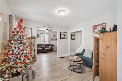 506 S 8th St, Montezuma, IA 50171 - photo 4