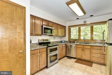 402 Richardson Ct, Harwood, MD 20776 - photo 6