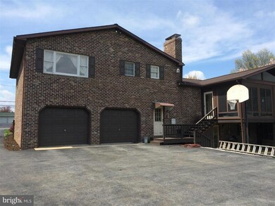 2926 Philadelphia Ave, Chambersburg, PA 17201 - photo 3