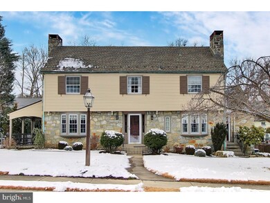 2619 Cumberland Ave, Reading, PA 19606 - photo 2