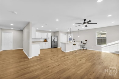 22 W 61st St, Savannah, GA 31405 - photo 4