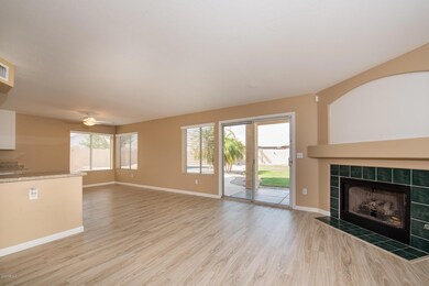 05_Great Room - Fireplace