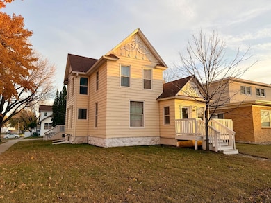 1224 4th Ave, Worthington, MN 56187 - photo 2