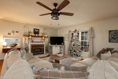 388 Back Creek Rd, Asheboro, NC 27205 - photo 2