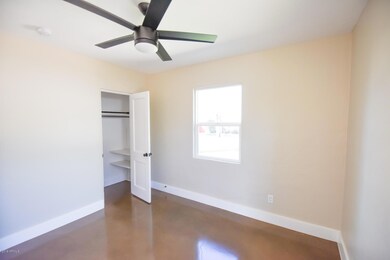1530 E Edgemont Ave, Phoenix, AZ 85006 - photo 6