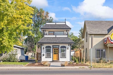733 NE 3rd St, Prineville, OR 97754 - photo 2