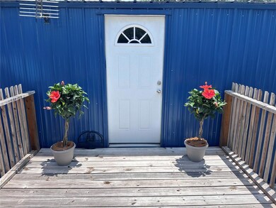 The lovely welcoming front entrance.