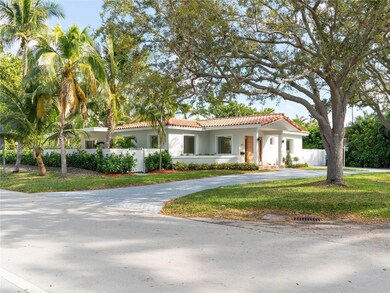 663 Woodcrest Rd, Key Biscayne, FL 33149 - photo 2