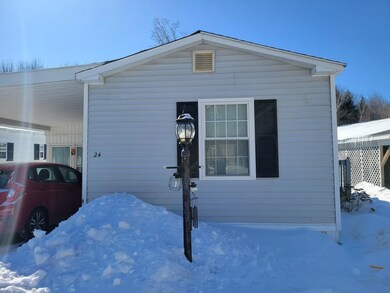 141 Lancaster Rd unit 24, Gorham, NH 03581 - photo 3