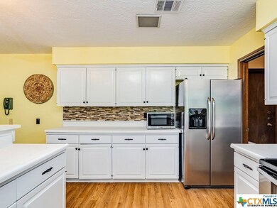 3 Timbercrest St, San Marcos, TX 78666 - photo 7