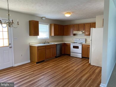 2112 Fifth St, Middletown, VA 22645 - photo 2