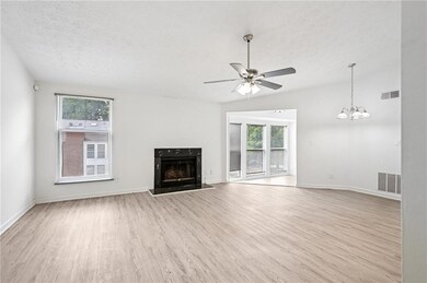 4263 Parkview Ct, Stone Mountain, GA 30083 - photo 4