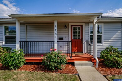 1203 Queen Ave SW, Albany, OR 97321 - photo 3