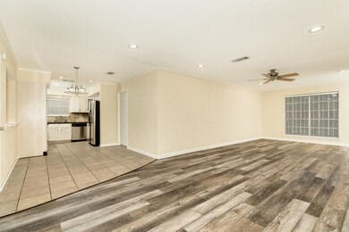 1705 Sherwood Cir, Alvin, TX 77511 - photo 6