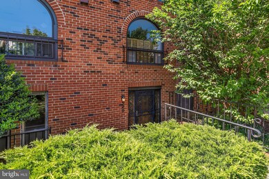 520 Brummel Ct NW unit 520, Washington, DC 20012 - photo 2