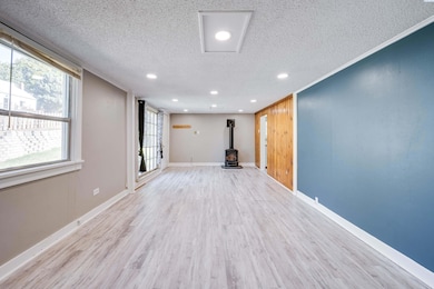 337 NW True St, Pullman, WA 99163 - photo 3