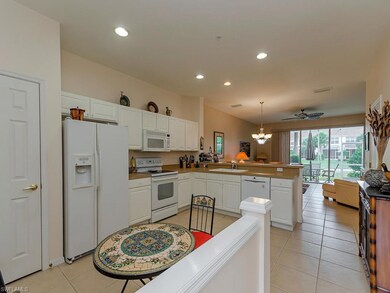 831 Hampton Cir unit 147, Naples, FL 34105 - photo 4