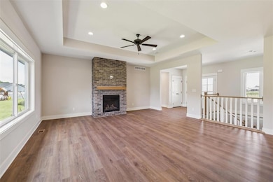 475 SE Walnut Woods Dr, West Des Moines, IA 50265 - photo 2