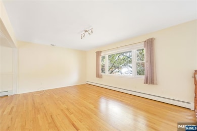 55 Carlson Ct, Closter, NJ 07624 - photo 7