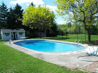 Swimming Pool/Hot Tub/Sauna