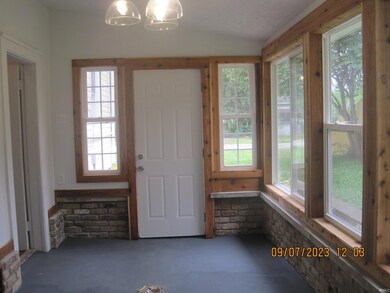 2109 S Burlington Dr, Muncie, IN 47302 - photo 2