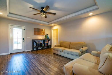 160 Berger Farm Dr, Mount Washington, KY 40047 - photo 3