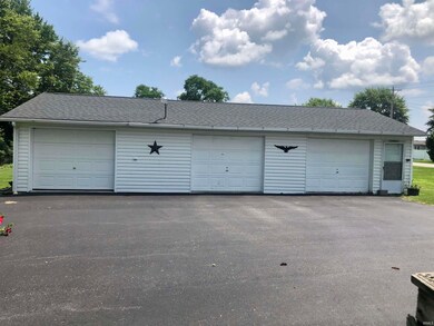 430 W 12th St, Warren, IN 46792 - photo 6