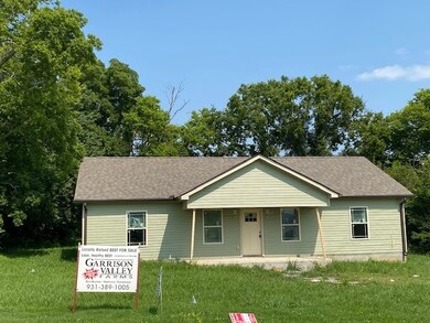 914 Castle St, Shelbyville, TN 37160 - photo 2