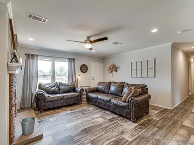 2240 Hopewell Rd, Cleburne, TX 76031 - photo 4