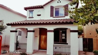 Front of house picture 7