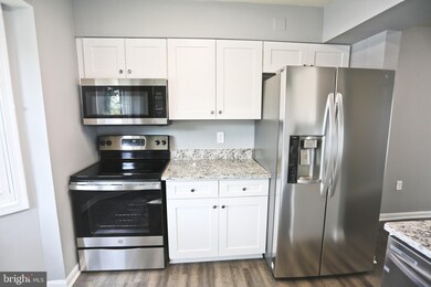 7923 Meadow Ct, Manassas, VA 20109 - photo 3