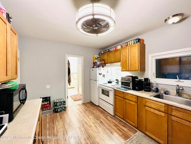 1072 Ocean Ave unit 3, Sea Bright, NJ 07760 - photo 5