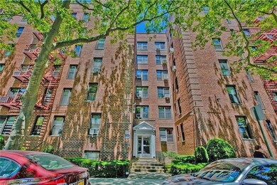 711 Montauk Ct unit 4B, Brooklyn, NY 11235 - photo 2