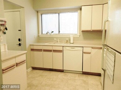 23328 Red Oak Ct, California, MD 20619 - photo 5