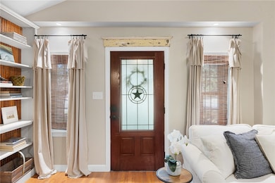 1506 E Washington Ave, Navasota, TX 77868 - photo 4