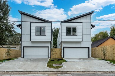 5021 Creekmont Dr, Houston, TX 77091 - photo 3