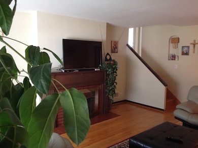 2122 Suffolk Ave, Westchester, IL 60154 - photo 4