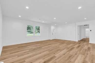 2 Melbourne Ln, Greenville, SC 29615 - photo 6