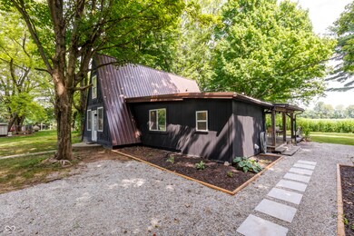 7042 E 1000 N, Pendleton, IN 46064 - photo 4