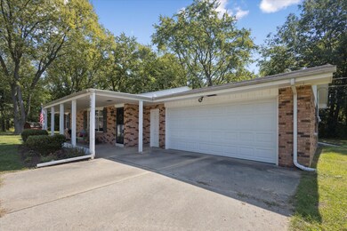 3381 Circle Dr, Saint Joseph, MI 49085 - photo 4